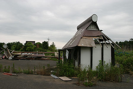 いっぷく茶屋裏