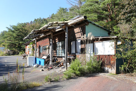 奥にあった建物