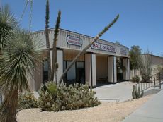 �z�[���E�I�u�E�t���[�����h������