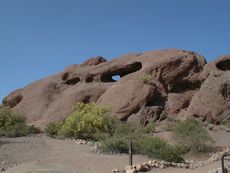 �z�[���E�C���E�U�E���b�N