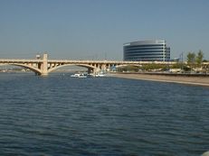 �e���s�E�^�E���E���C�N