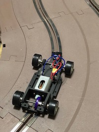 スロットレーシングカー