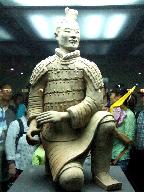 跪射俑