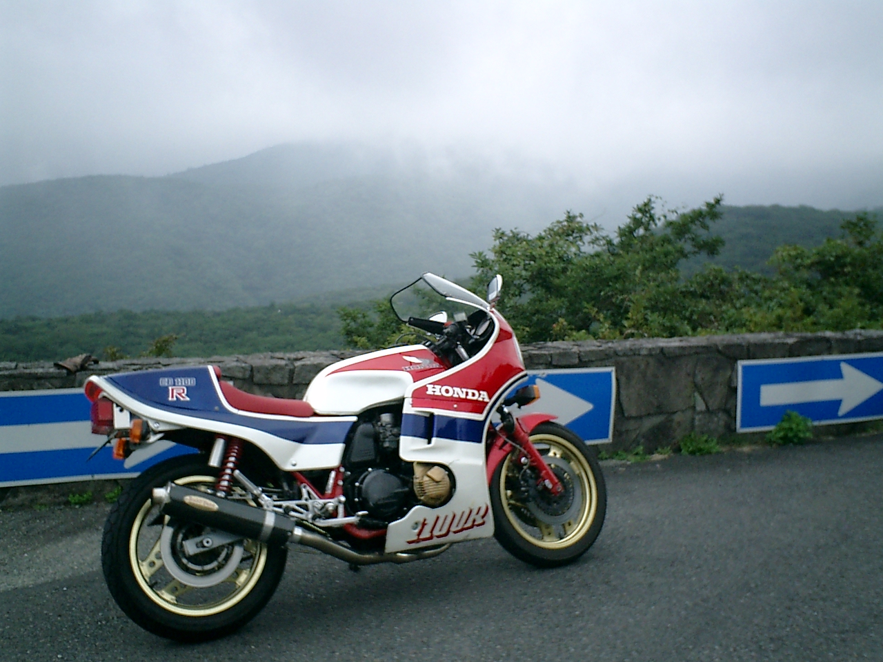 �{���P�[�m�n�C�E�G�C�r���B�J�~�肻�[�B