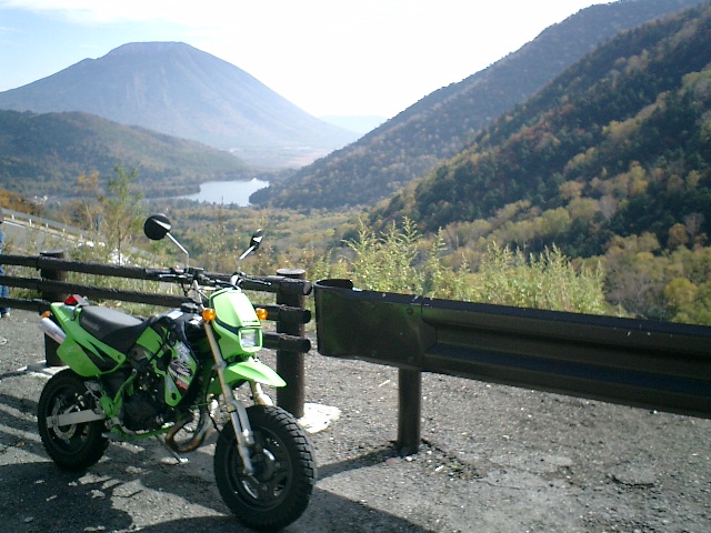 ����������̓��̌΁A�j�̎R