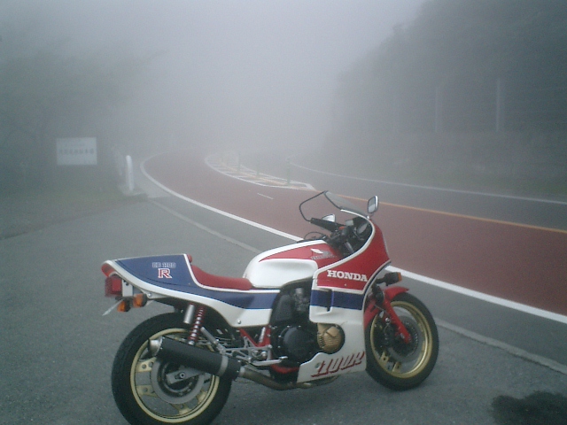 �o���čs������������