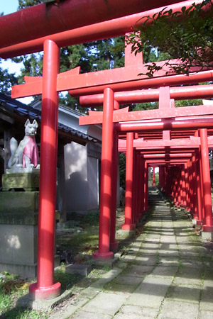 鶴岡の御城稲荷神社