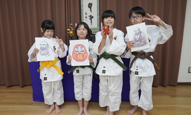 �B���Ղ̏W���ʐ^�i����̕��͋C�j