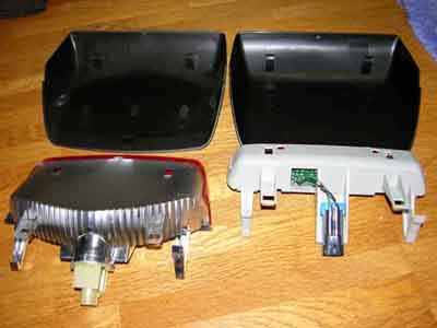 LAMP ASSY-STOP 26590-AZ100Ɓ@WƂ̔rQ