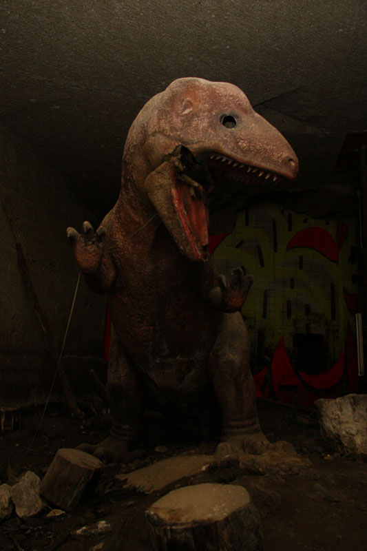 チラノザウルス