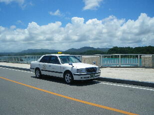 沖縄観光タクシーの山下沖縄タクシー
